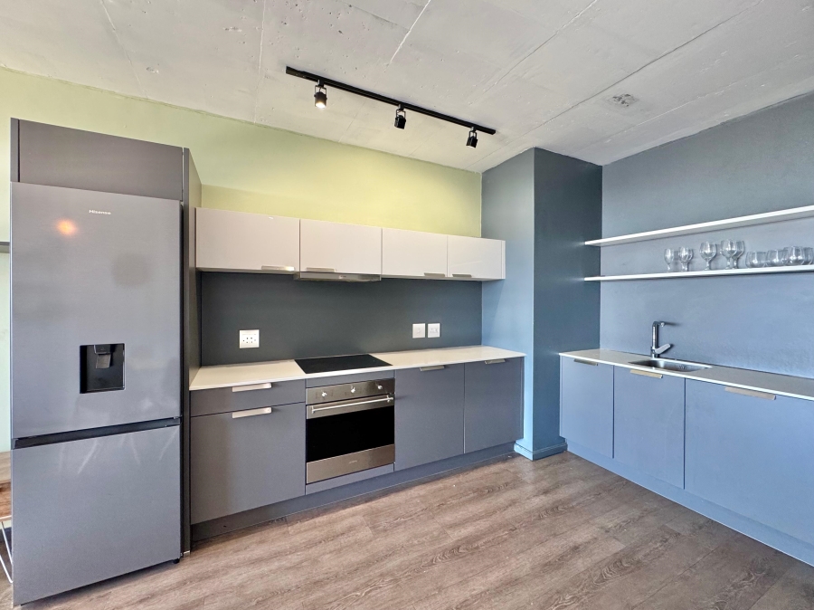 2 Bedroom Property for Sale in Woodstock Western Cape
